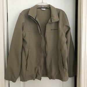 columbia mt village softshell